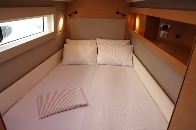 Sithonia - Catamaran in Alimos