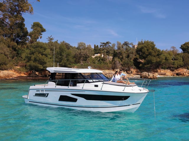 Hera II - Motor Yacht in Baia