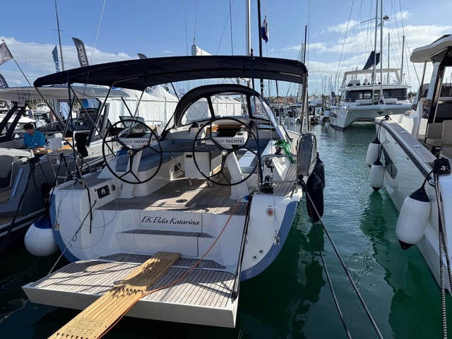 No 1 - Yelkenli içinde Punat