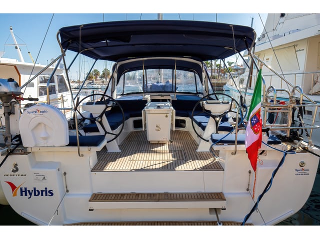 Hybris - Standard Line - Sailboat in Tonnarella