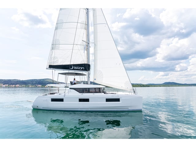 First Care - Catamaran in Skradin