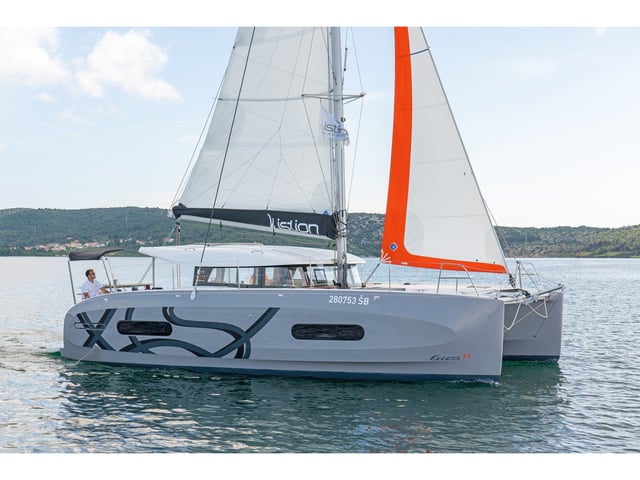 First Sight - Catamaran in Skradin