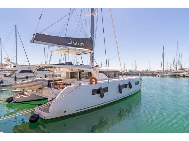 Harmony - Catamaran in Lavrio