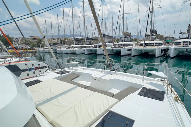 Princess Malena - Katamaran içinde Alimos