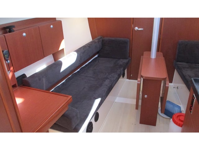 Ina6 - Yelkenli içinde Altefähr