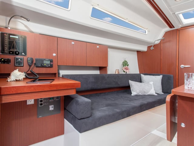 Waldi - Yelkenli içinde Altefähr