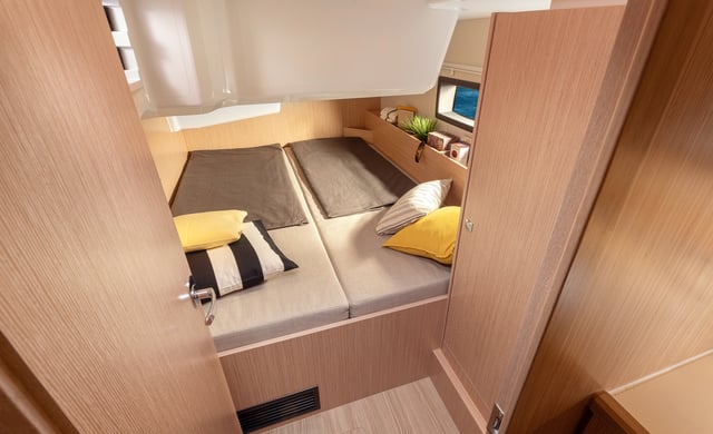 ALEGRIA - Yelkenli içinde Primošten