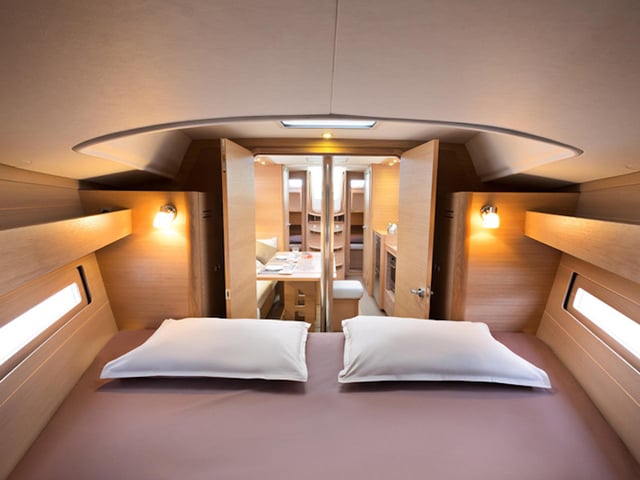 AF-D382(II) - Sailboat in Lefkada