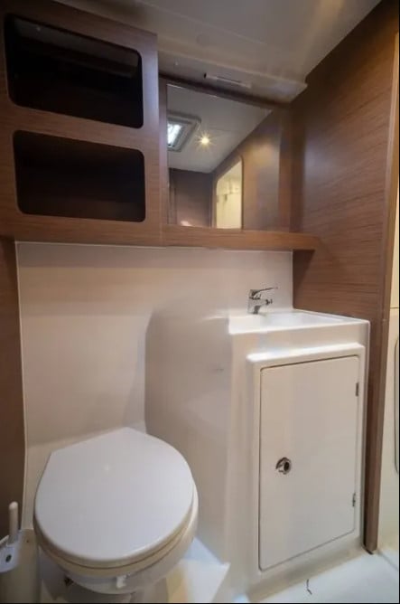 AF-LAG42VOL - Katamaran içinde Volos