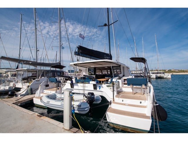 Luna - Catamaran in Anatoliki Attiki