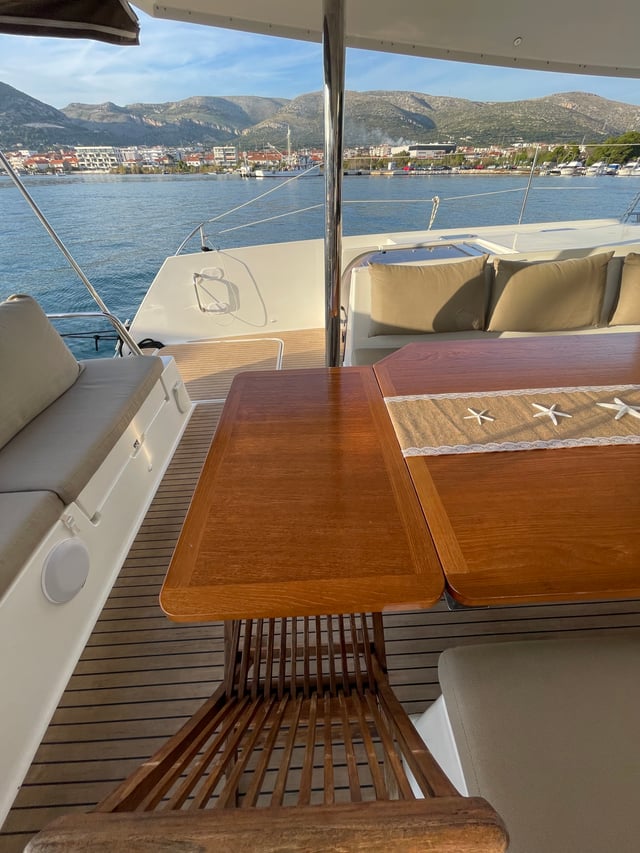 Lamela - Katamaran içinde Lefkada