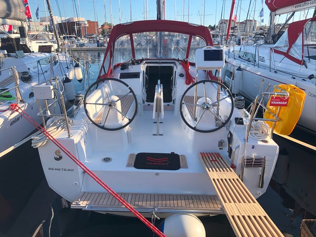 MOBULA ZERO - Sailboat in Split