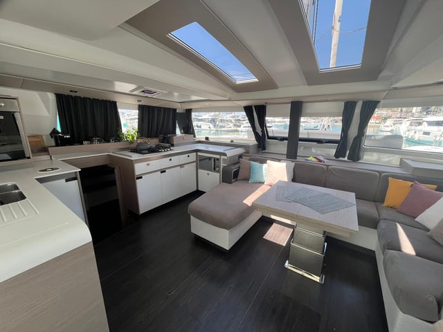 DREAMCATCHER - Catamaran in Seget Donji