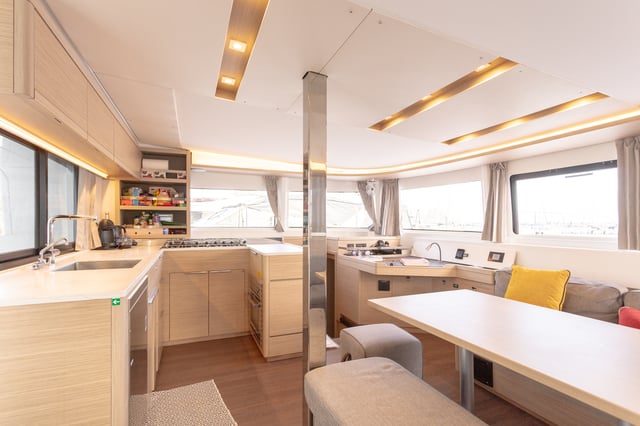 JEMALE - Catamaran in Ajaccio