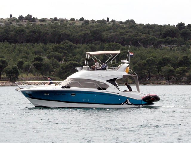 Capricorn - Motor Yacht in Šibenik