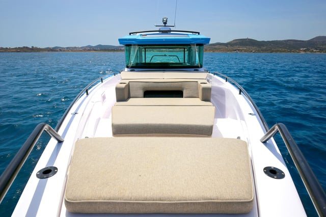 VIDA - Motor Yacht in Lavrio