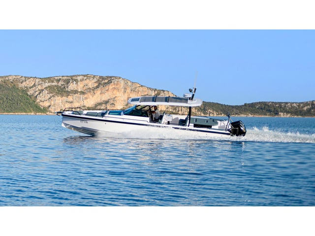 PARALOS - Motor Yacht in Lavrio