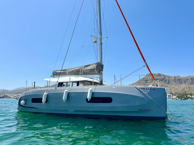 FLOKI - Catamaran in Port De Pollença