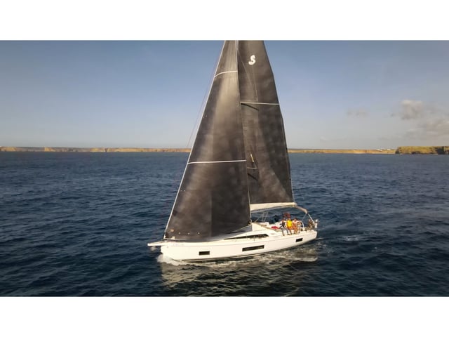 Yess Boss (First Line) - Sailboat in Eivissa