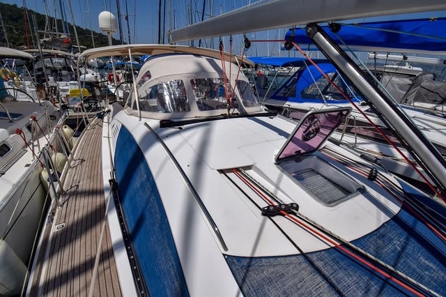 Eleven - Sailboat in Adaköy