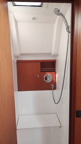 Seawalker - Yelkenli içinde Karagözler