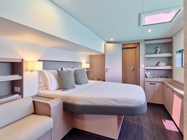 ALMA - Catamaran in Alimos