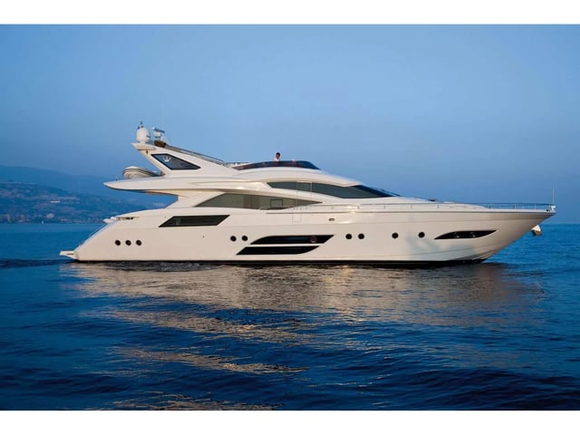 Why Not - Motor Yacht in Alimos