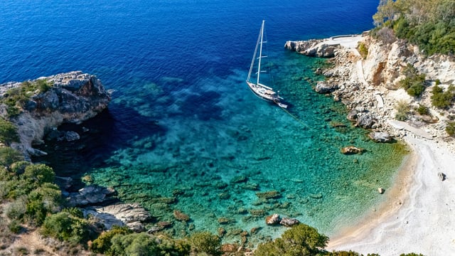 MORNING CALM - Yelkenli içinde Vlicho