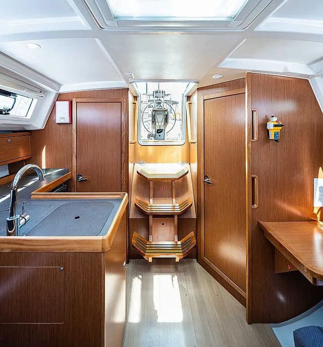 BRIZO - Yelkenli içinde Vlicho