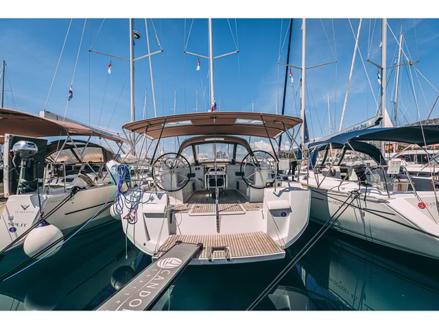 Geronimo - Yelkenli içinde Kaštel Gomilica