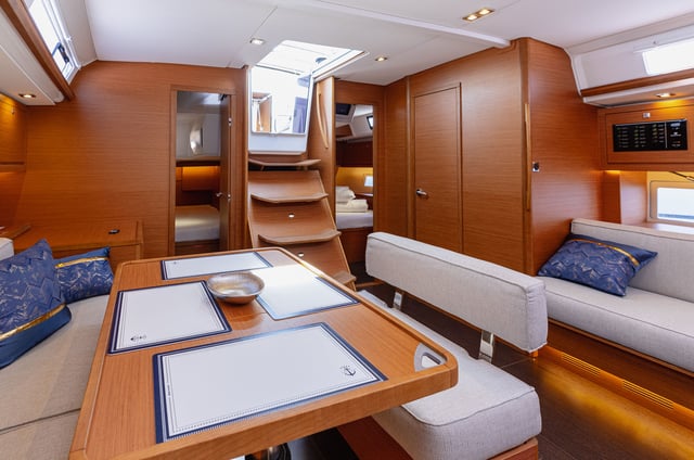 Angelique (WED-WED) - Yelkenli içinde Kaštel Gomilica