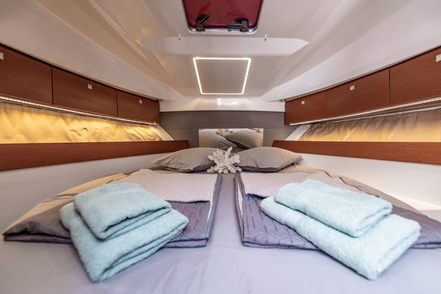 Leonie - Motor Yacht in Pula