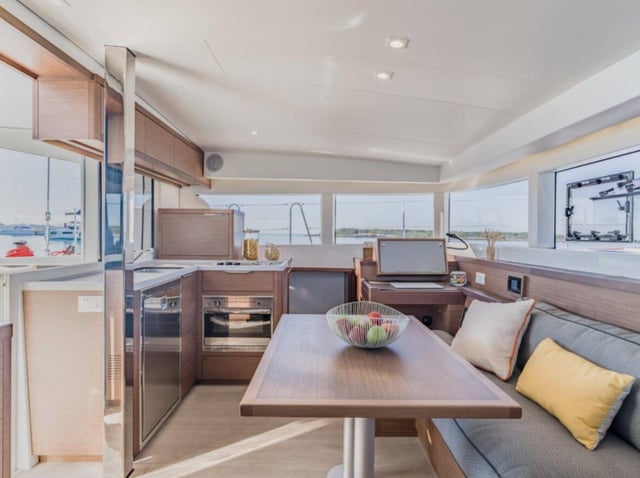 Mary Grace - Katamaran içinde Lefkada