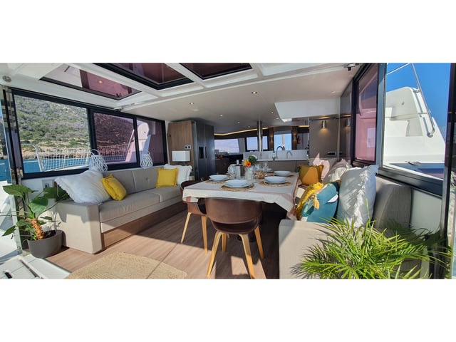 MARTINON - Catamaran in Port d'Andratx