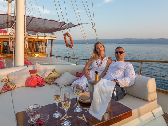 Altair - Gulet içinde Jesenice