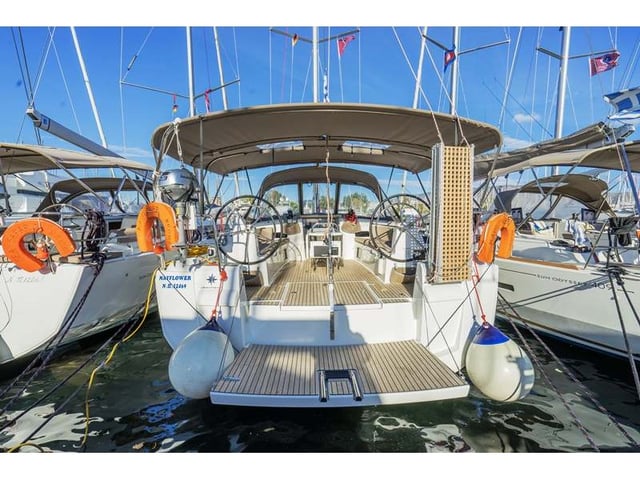 MAYFLOWER - Yelkenli içinde Mpenitses