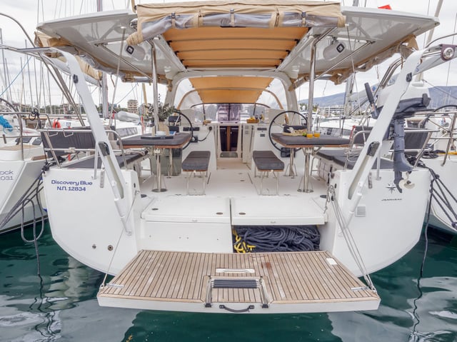 DISCOVERY BLUE - Yelkenli içinde Nea Peramos