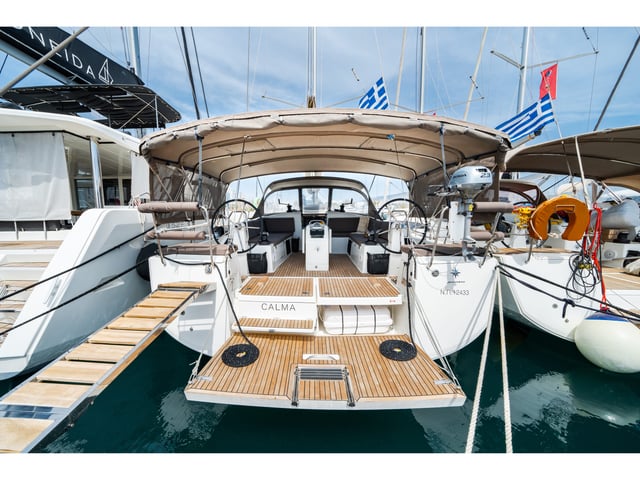 CALMA - Yelkenli içinde Nea Peramos