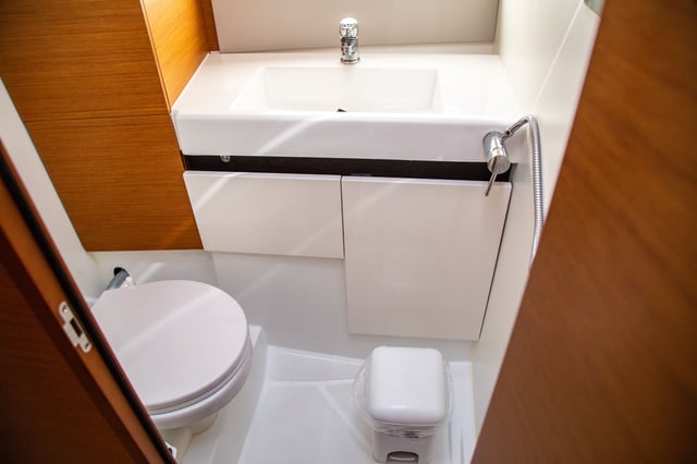 CONTIGO - Sailboat in Lavrio