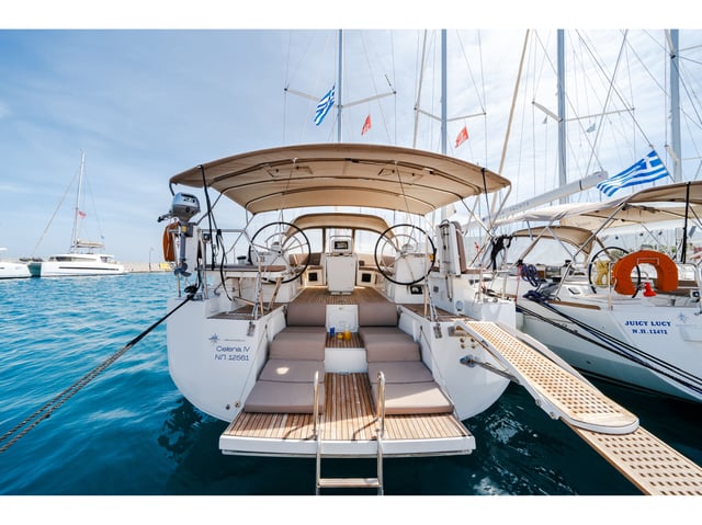 CELENA IV - Yelkenli içinde Mpenitses