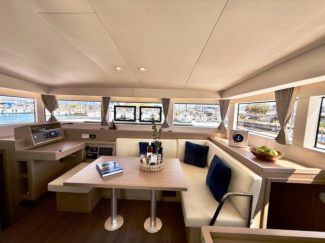 BLUE HORIZON - Catamaran in Kallithea