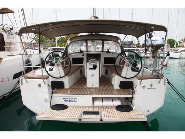 BARRACUDA - Yelkenli içinde Mpenitses