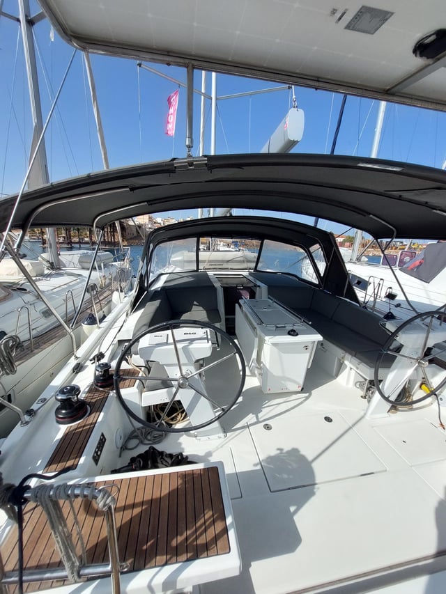 Kalmi - Sailboat in Lavrio