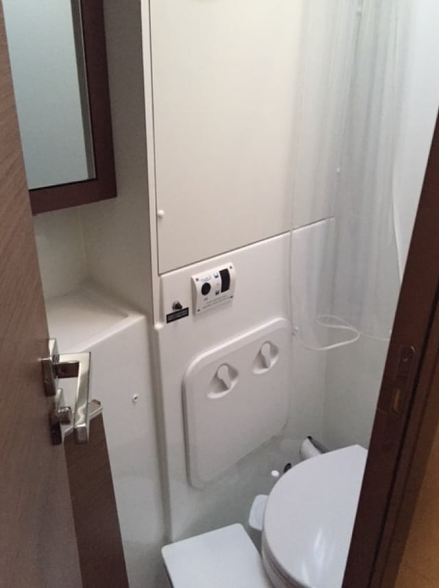 Andromeda - Katamaran içinde Alimos