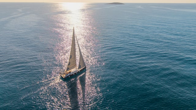 Silhuette - Yelkenli içinde Primošten