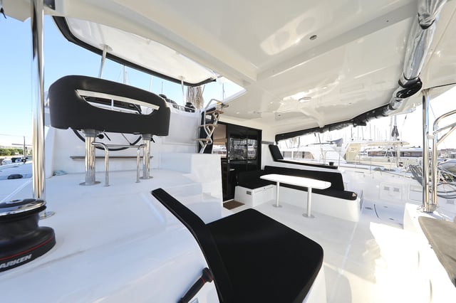 REA - Catamaran in Bibinje