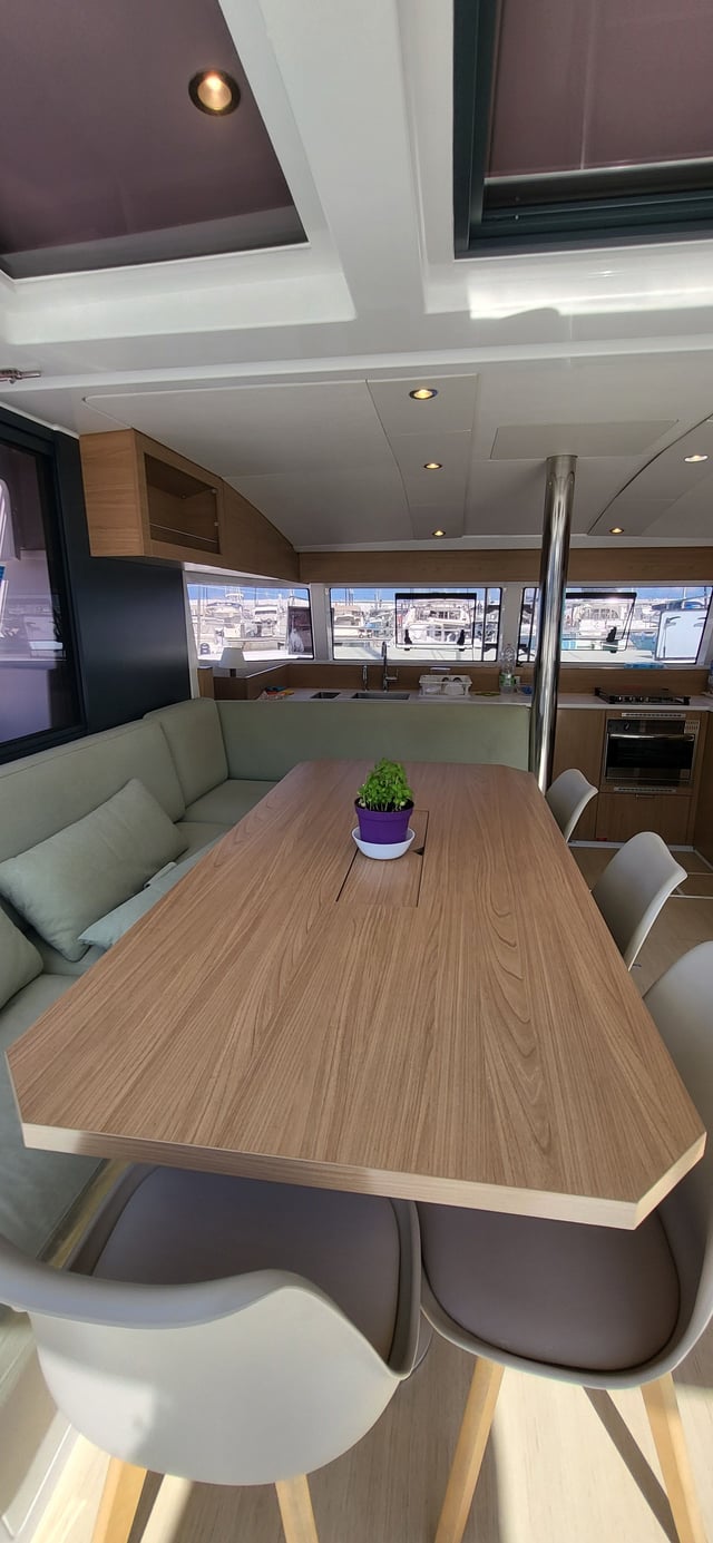 Enterprise - Katamaran içinde Città Metropolitana di Napoli