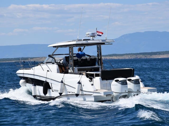 272679 ZD - Motor Yacht in Zadar