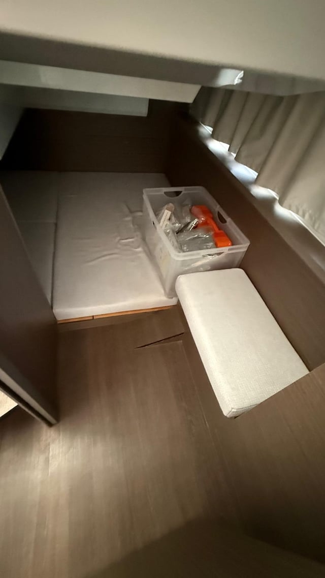 NIRVANA - Motor Yat içinde Zadar