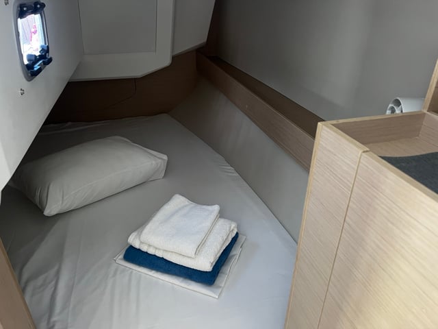 Agavi - Yelkenli içinde Volos